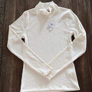 Abercrombie & Fitch Cream Ribbed Long Sleeve Top